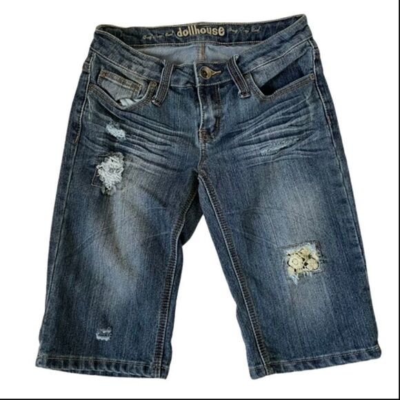 Dollhouse ~ Denim Bermuda Shorts ~ size 5 - Picture 1 of 11